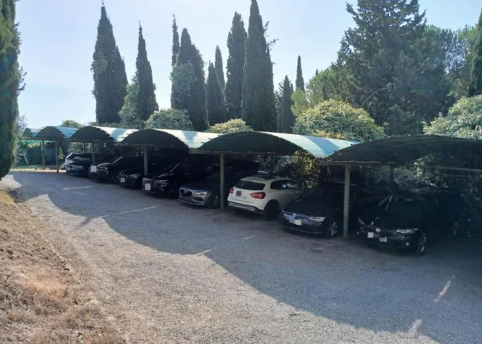 Romola Retreat Tuscan Escape *